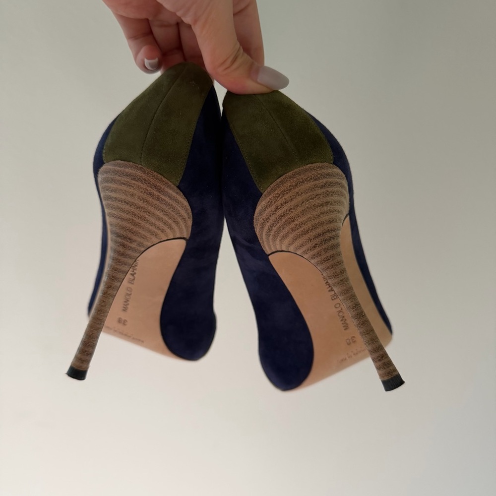 🍉Manolo Blahnik Suede Blue Green Durut Heels SATC - Picture 2 of 8